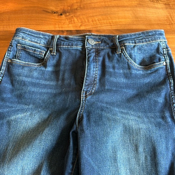 Kut from the Kloth Jeans - Picture 2 of 4